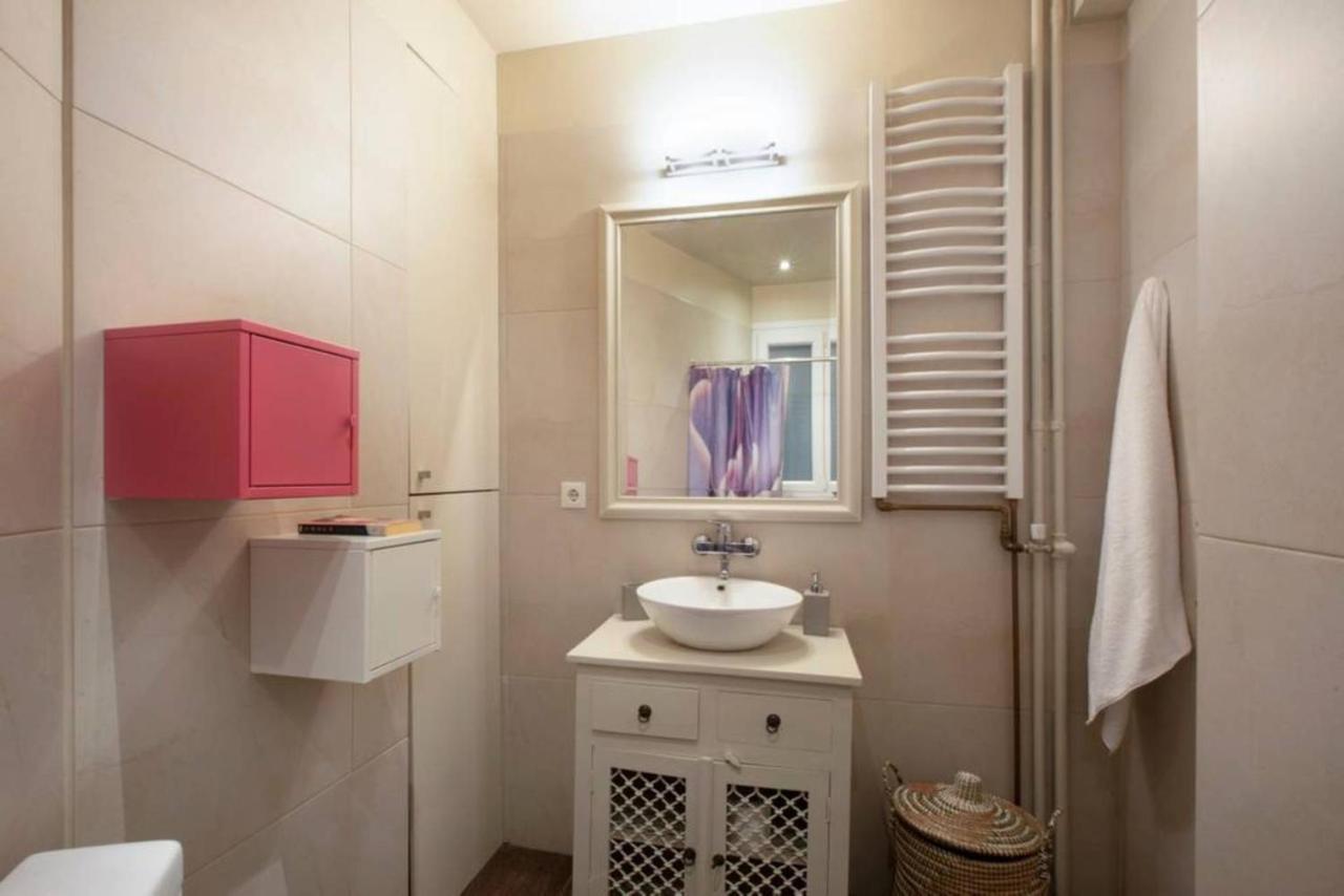 Little Gem 2 Mins From Acropolis Museum * Athen
